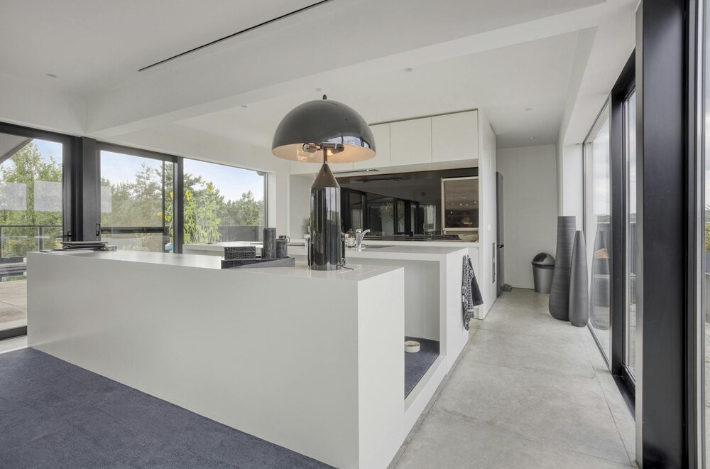 patrimoniumvennootschap-met-drie-bedrijfshallen-en-penthouse014.jpg