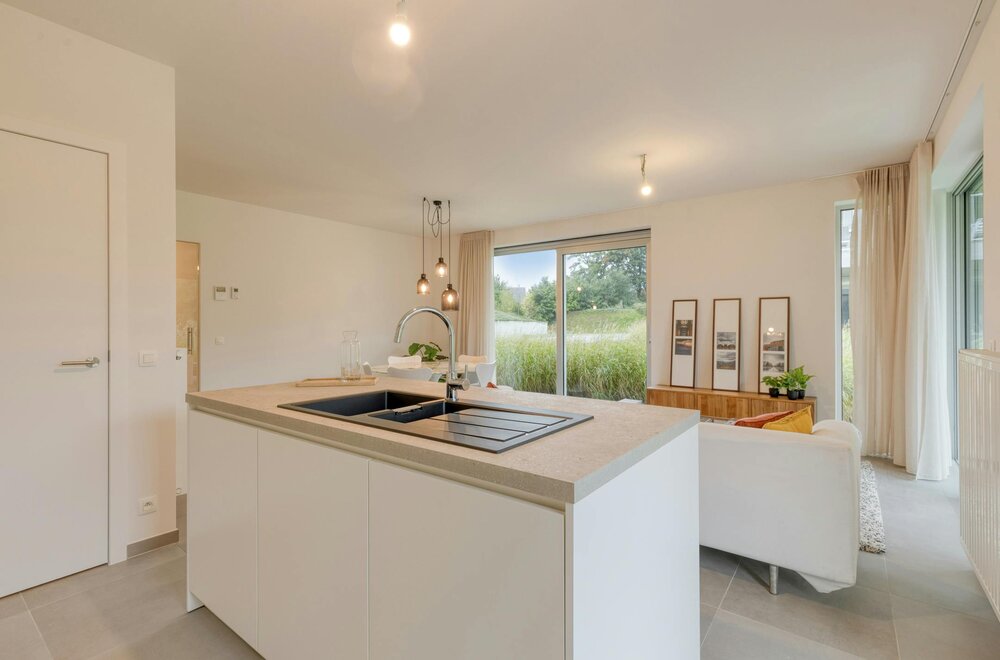 instapklaar-appartement-in-parktuin-nabij-hartje-roeselare-004.jpg