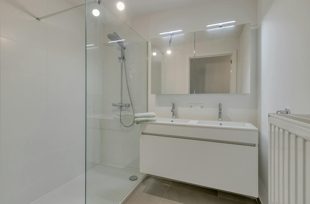 instapklaar-appartement-in-parktuin-nabij-hartje-roeselare-011.jpg