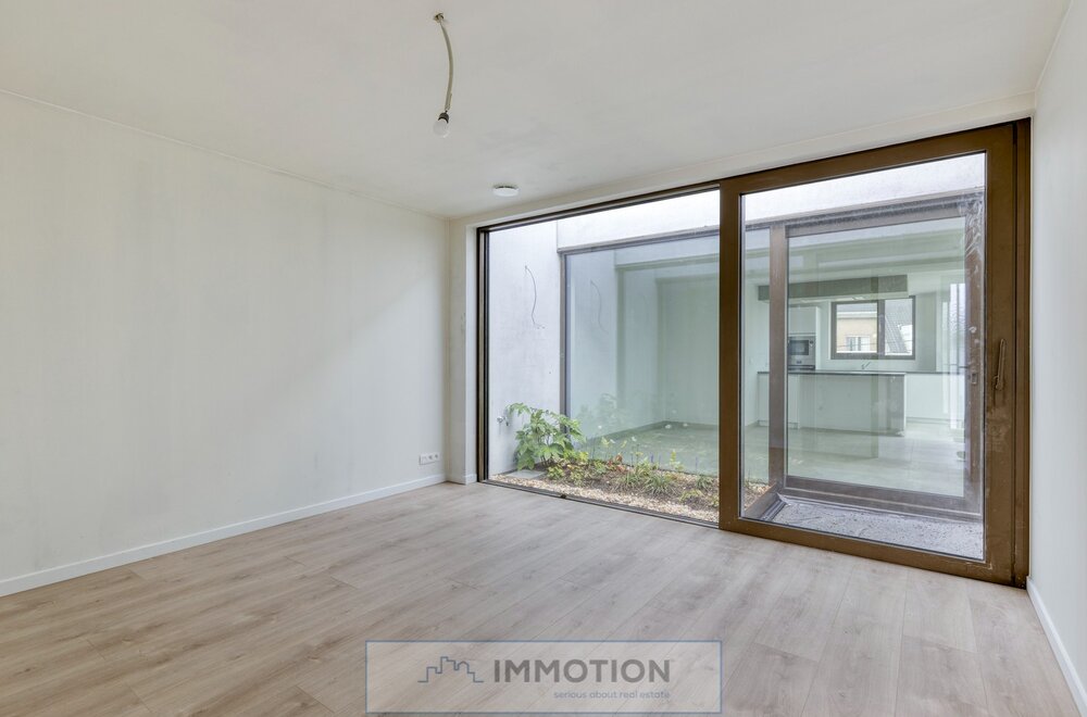 instapklaar-nieuw-1-slaapkamerappartement-met-terras-kortrijkstraat-127-zwevegem005.jpg