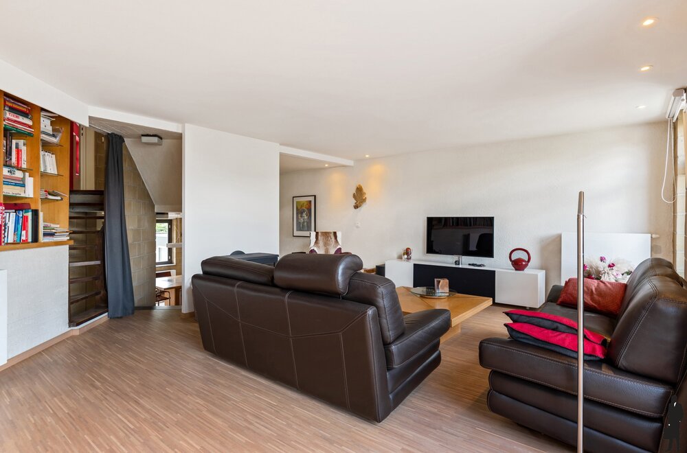 karaktervolle-split-level-woning-met-4-slpks-en-zonnige-tuin004.jpg