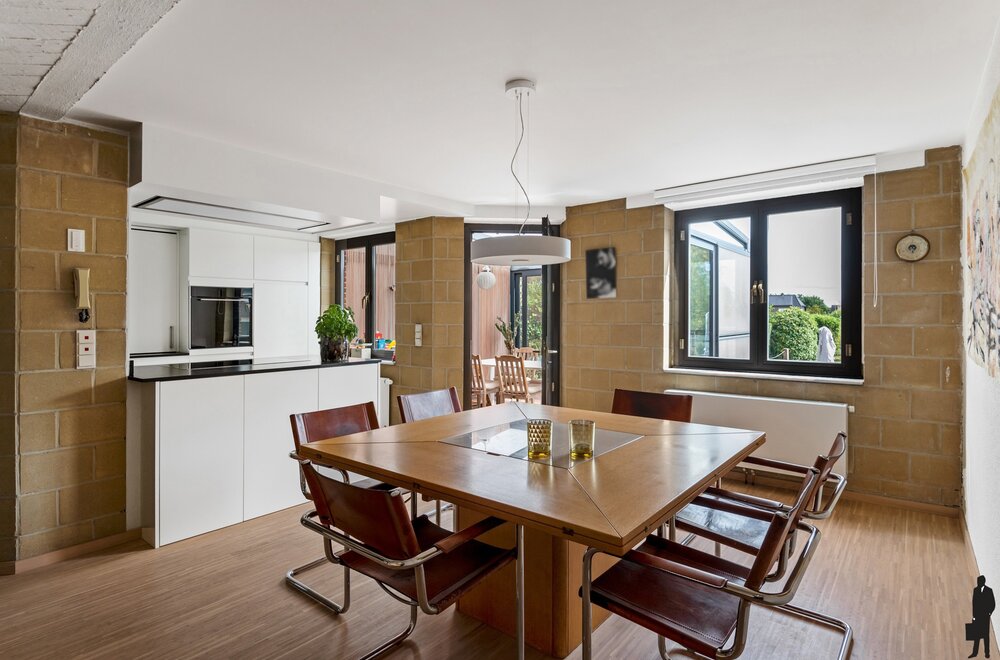 karaktervolle-split-level-woning-met-4-slpks-en-zonnige-tuin006.jpg