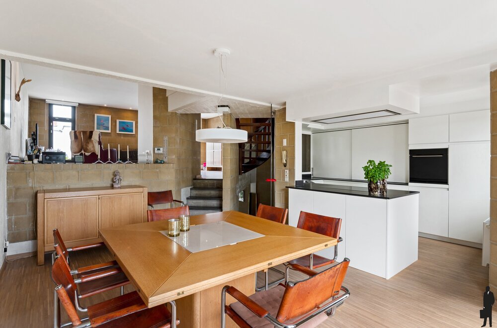 karaktervolle-split-level-woning-met-4-slpks-en-zonnige-tuin007.jpg