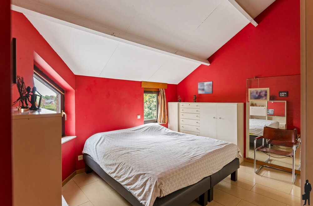 karaktervolle-split-level-woning-met-4-slpks-en-zonnige-tuin016.jpg