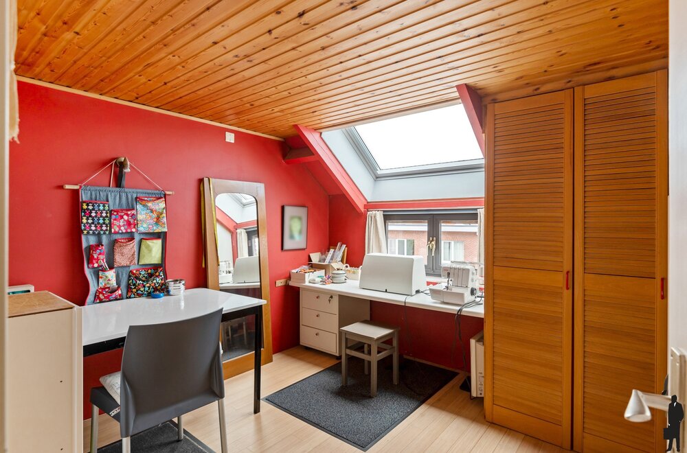 karaktervolle-split-level-woning-met-4-slpks-en-zonnige-tuin018.jpg