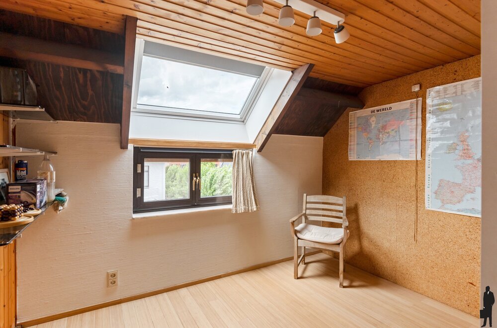 karaktervolle-split-level-woning-met-4-slpks-en-zonnige-tuin019.jpg