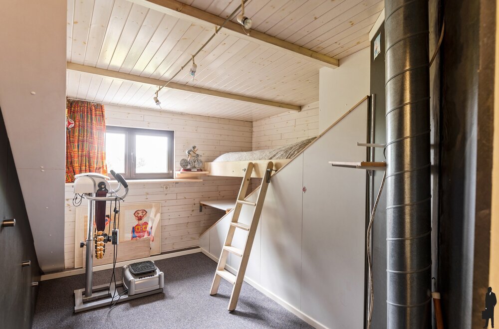 karaktervolle-split-level-woning-met-4-slpks-en-zonnige-tuin021.jpg