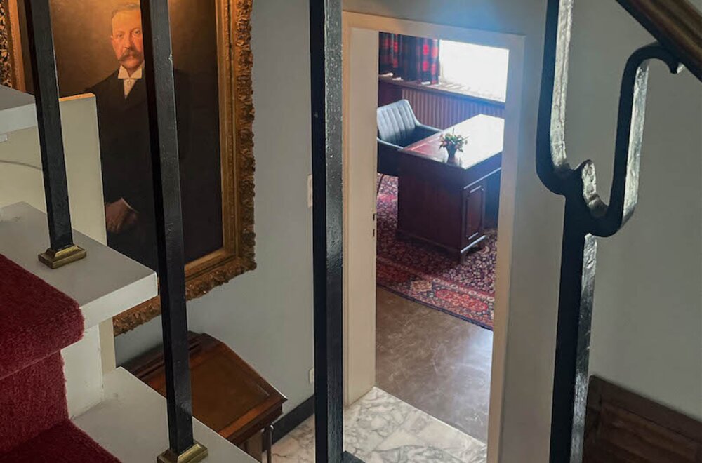 stijlvolle-driegevelvilla-met-garage-en-zongerichte-tuin-vlakbij-de-vesten-de-brugse-binnenstad-en-alle-invalswegen005.jpg