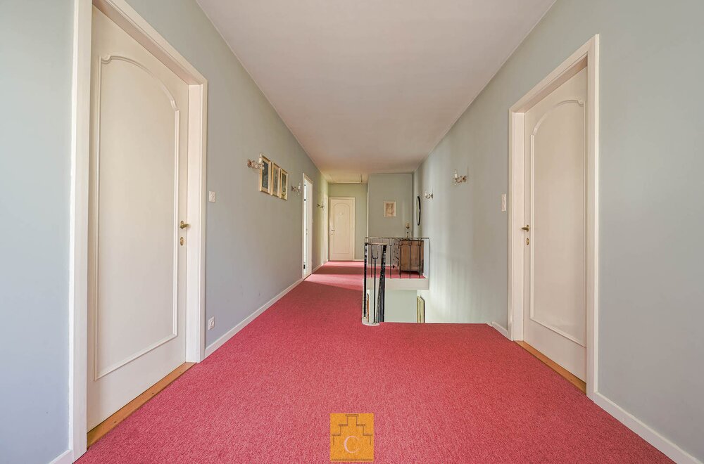stijlvolle-driegevelvilla-met-garage-en-zongerichte-tuin-vlakbij-de-vesten-de-brugse-binnenstad-en-alle-invalswegen020.jpg
