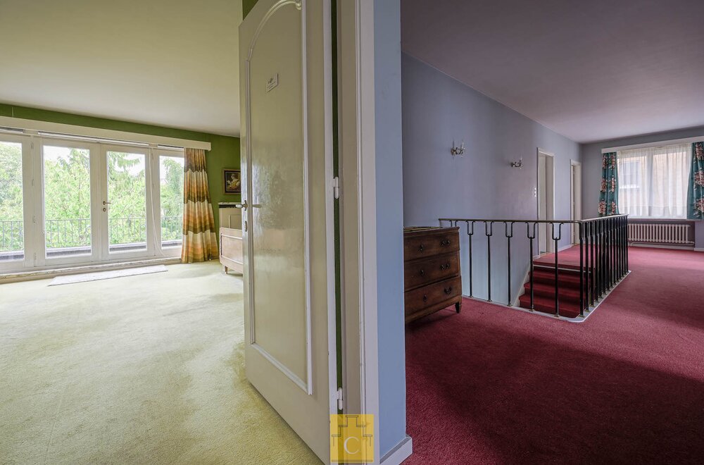 stijlvolle-driegevelvilla-met-garage-en-zongerichte-tuin-vlakbij-de-vesten-de-brugse-binnenstad-en-alle-invalswegen021.jpg