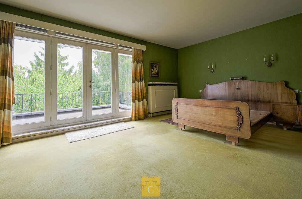stijlvolle-driegevelvilla-met-garage-en-zongerichte-tuin-vlakbij-de-vesten-de-brugse-binnenstad-en-alle-invalswegen022.jpg