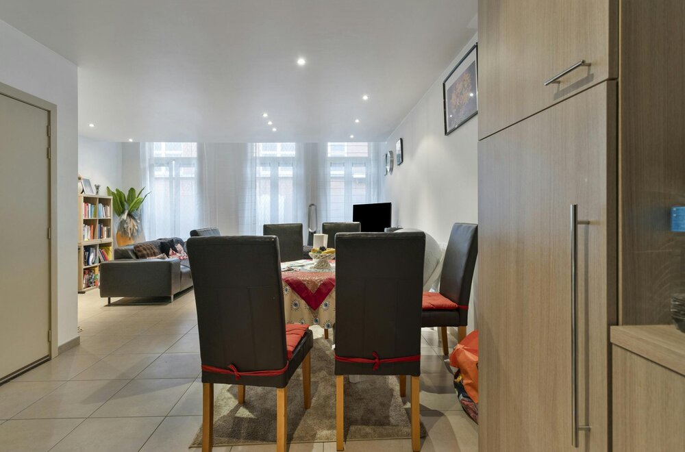 gelijkvloers-appartement-te-koop-in-het-centrum-van-zottegem005.jpg