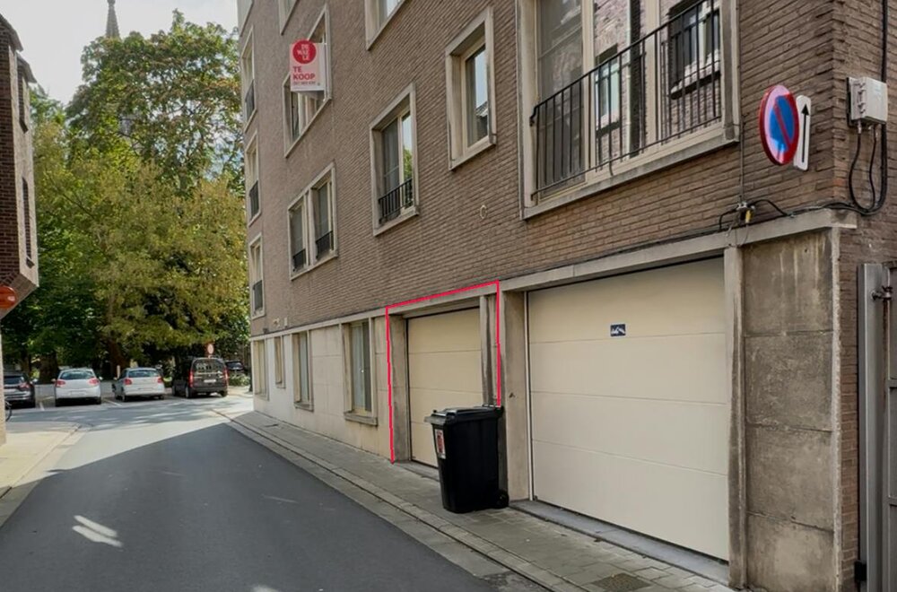 ruim-en-lichtrijk-appartement-met-3-slaapkamers-en-garage-in-ieper-011.jpg
