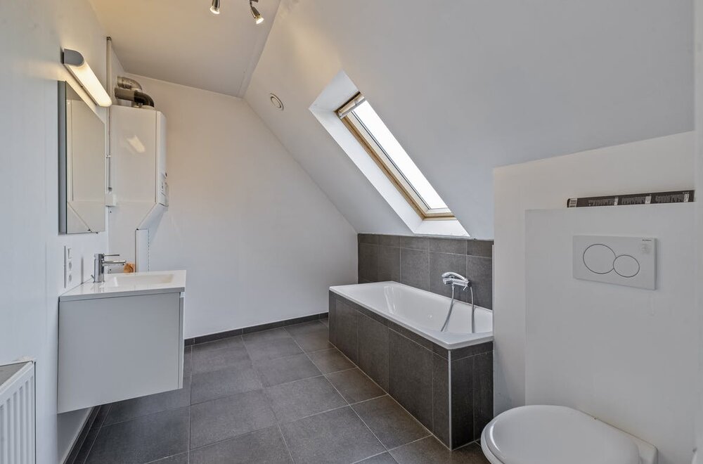 1-slaapkamerappartement-met-autostaanplaats-te-koop-in-lauwe009.jpg