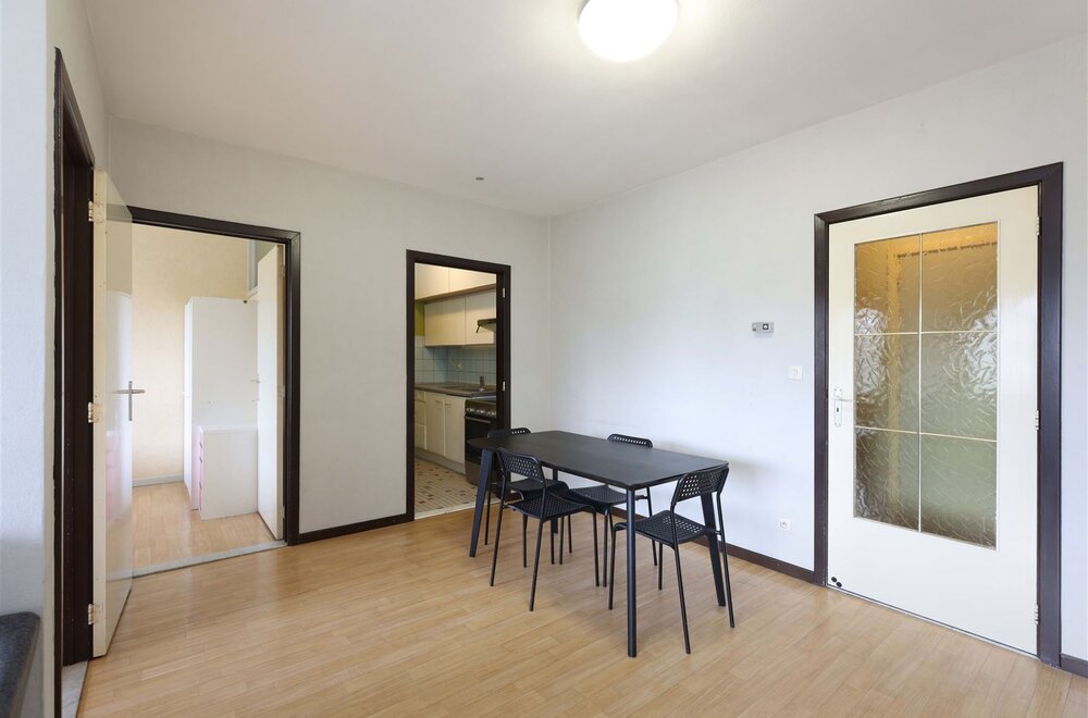 twee-slaapkamer-appartement-met-terras-en-kelderberging-op-toplocatie-in-genk004.jpg