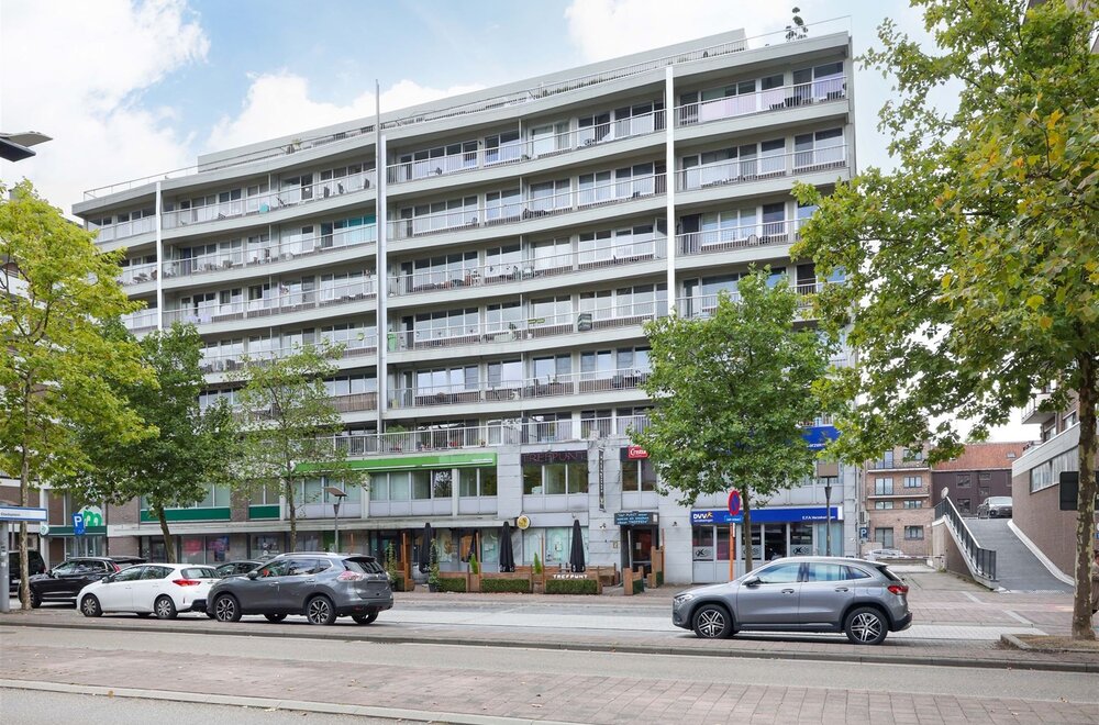 twee-slaapkamer-appartement-met-terras-en-kelderberging-op-toplocatie-in-genk013.jpg