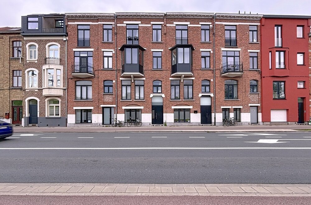penthouse-met-terras-nabij-sint-pietersstation001.jpg