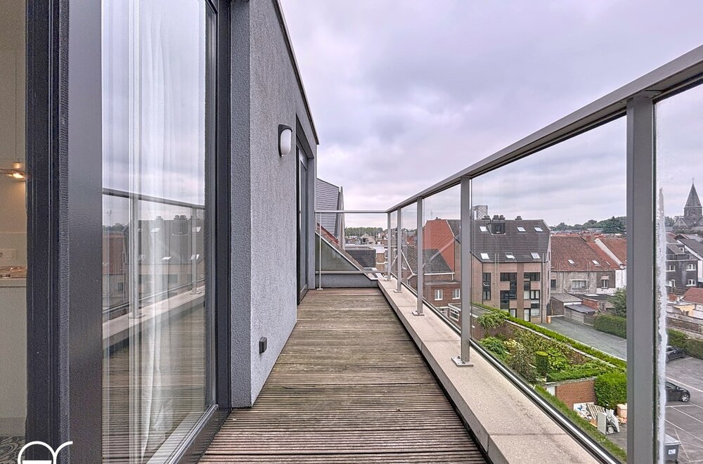 penthouse-met-terras-nabij-sint-pietersstation013.jpg