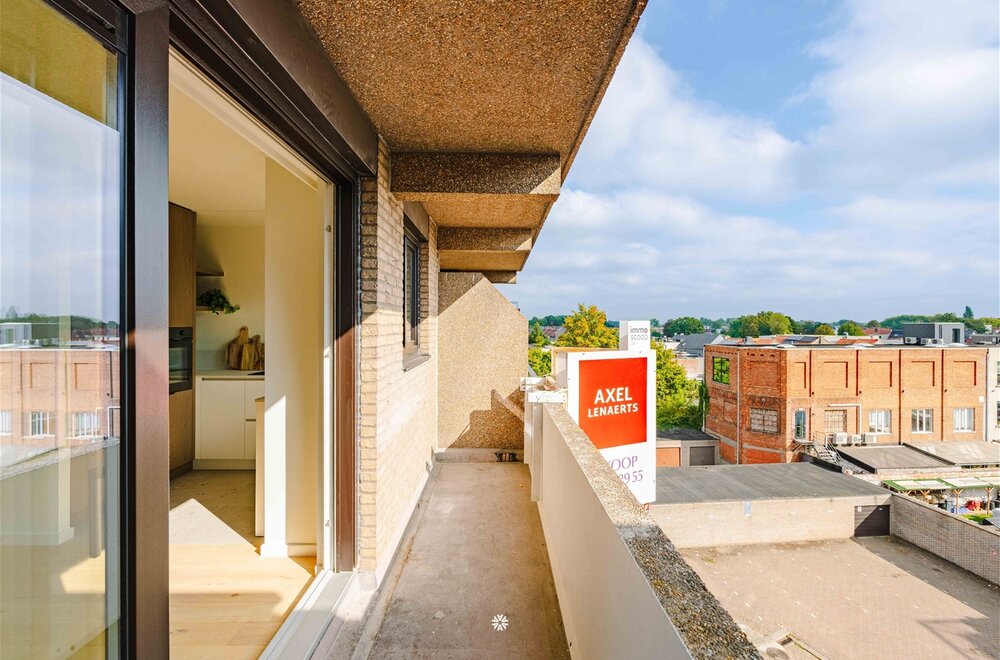 stijlvol-gerenoveerd-appartement-met-terras-en-open-uitzicht007.jpg