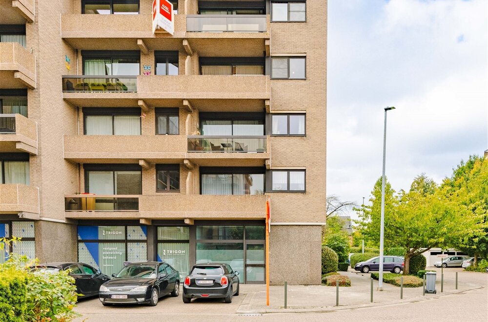 stijlvol-gerenoveerd-appartement-met-terras-en-open-uitzicht017.jpg