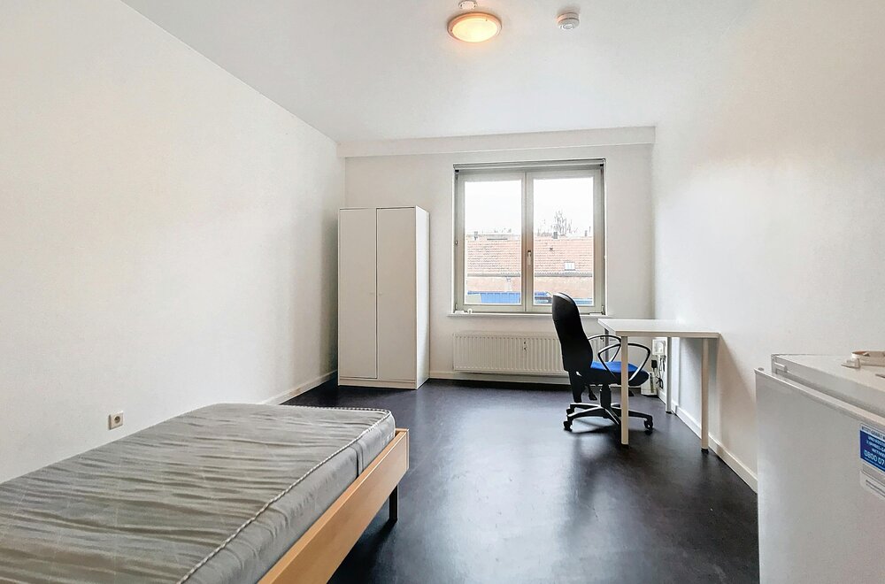 studentenkamer-te-koop-op-toplocatie-in-studentenbuurt-antwerpen001.jpg