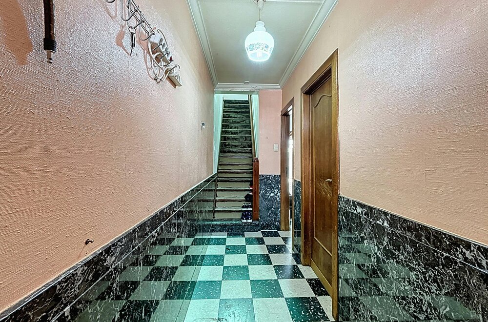 te-renoveren-woning-te-koop-in-kortrijk-002.jpg