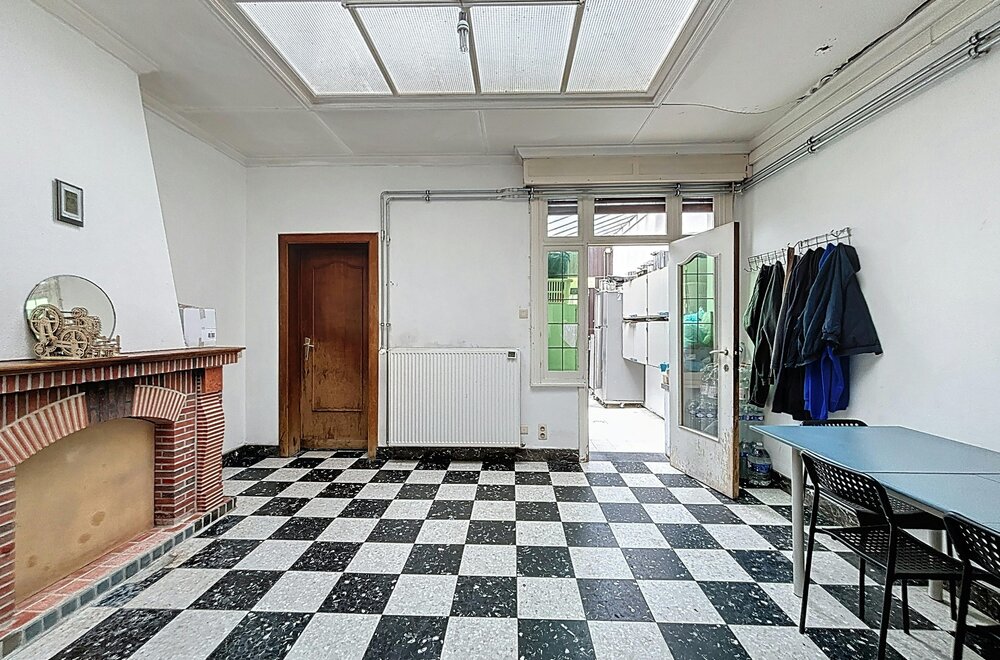 te-renoveren-woning-te-koop-in-kortrijk-006.jpg