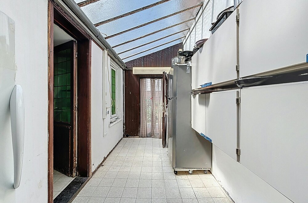 te-renoveren-woning-te-koop-in-kortrijk-007.jpg