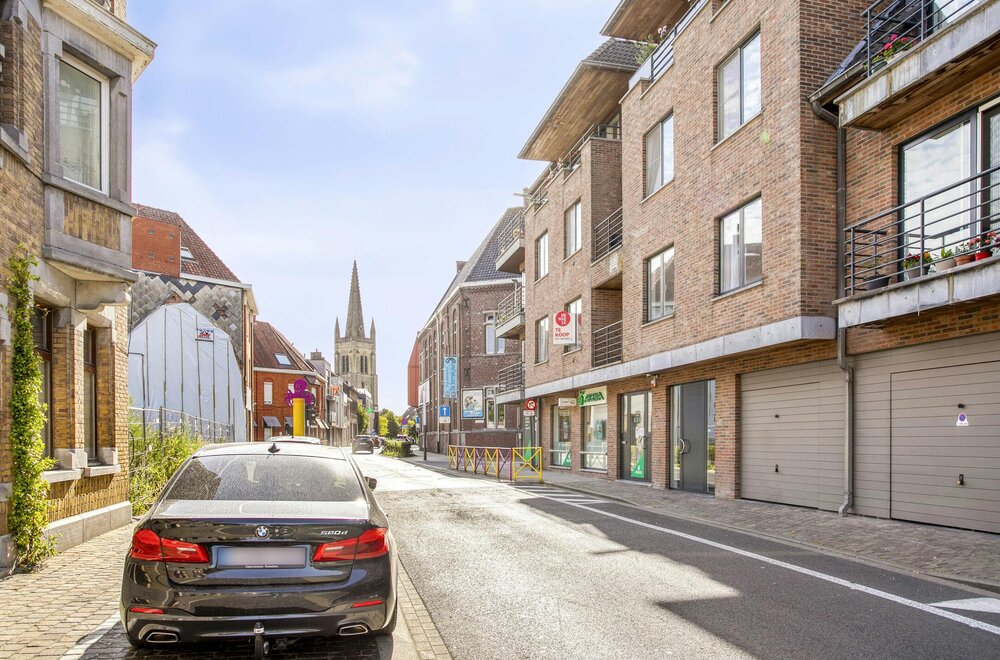 ruim-en-lichtrijk-appartement-te-koop-in-hartje-rumbeke002.jpg