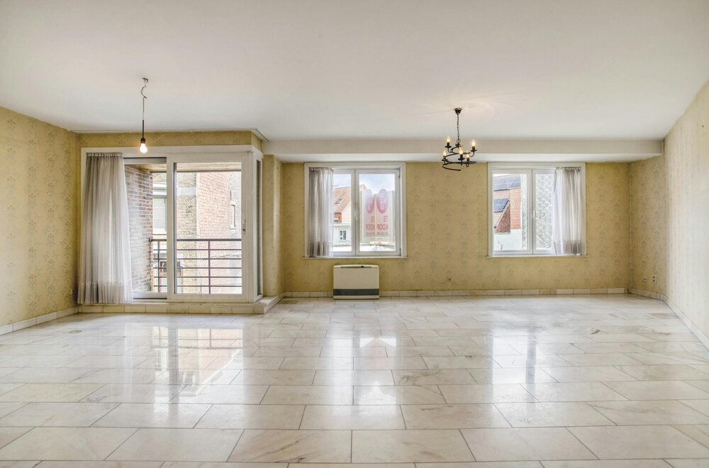 ruim-en-lichtrijk-appartement-te-koop-in-hartje-rumbeke007.jpg