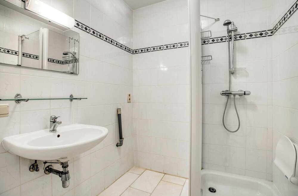ruim-en-lichtrijk-appartement-te-koop-in-hartje-rumbeke015.jpg