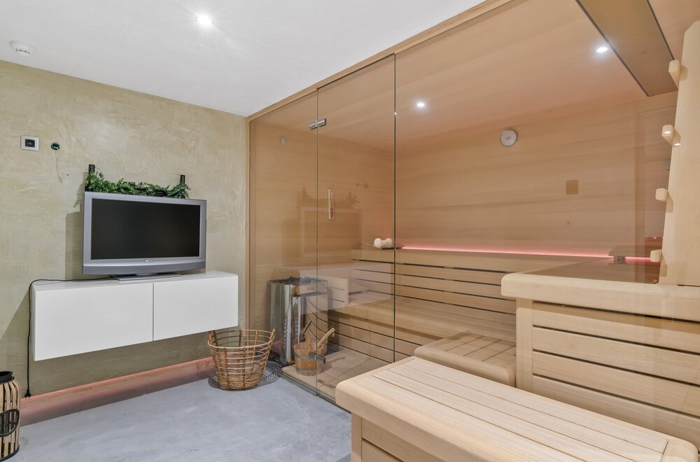 energiezuinige-woning-met-4-slpkrs-zwembad-en-wellness-in-as003.jpg
