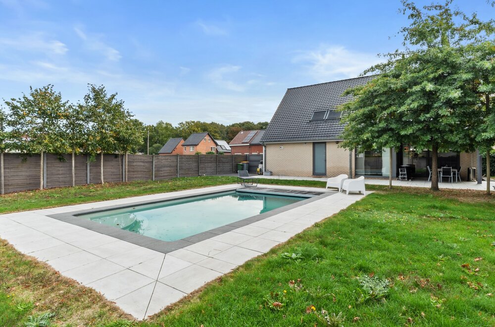 energiezuinige-woning-met-4-slpkrs-zwembad-en-wellness-in-as016.jpg