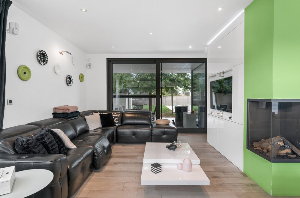 energiezuinige-woning-met-4-slpkrs-zwembad-en-wellness-in-as020.jpg