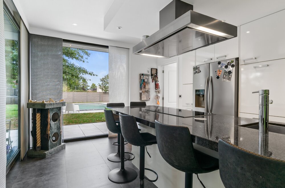 energiezuinige-woning-met-4-slpkrs-zwembad-en-wellness-in-as025.jpg