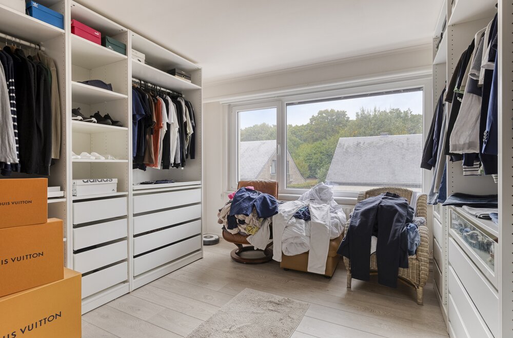 recent-gerenoveerde-halfopen-woning-met-zwembad-in-hofstade016.jpg