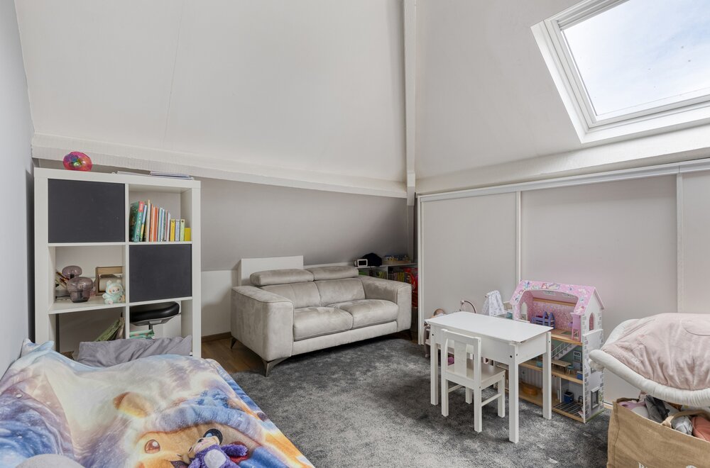 recent-gerenoveerde-halfopen-woning-met-zwembad-in-hofstade021.jpg