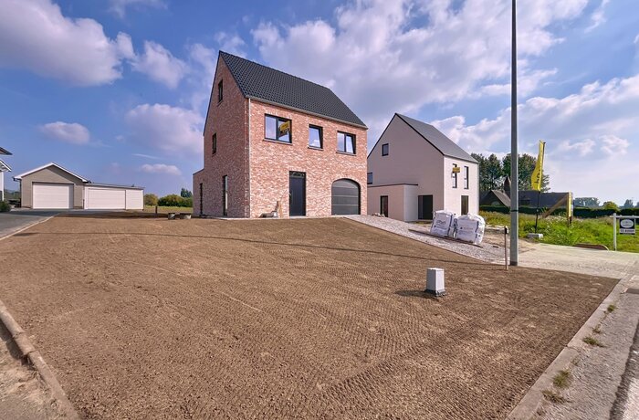 9400 Nederhasselt
