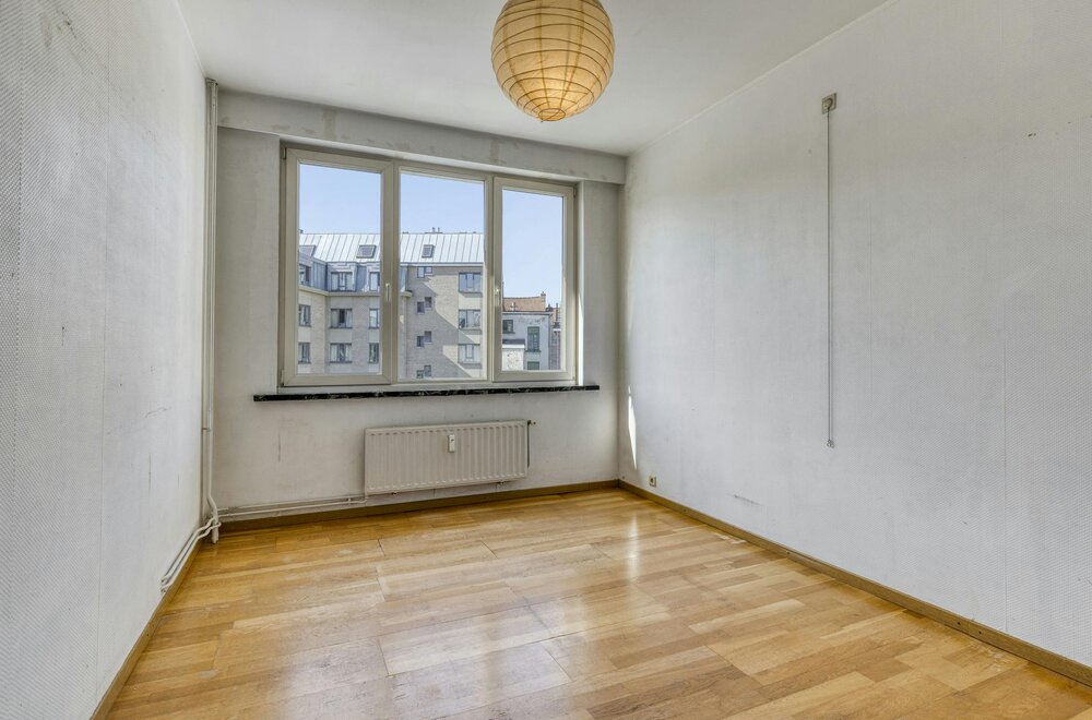 te-renoveren-appartement-te-koop-in-antwerpen-centrum003.jpg