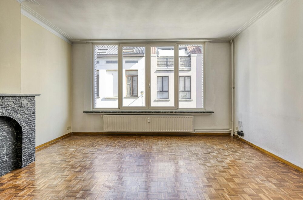 te-renoveren-appartement-te-koop-in-antwerpen-centrum006.jpg