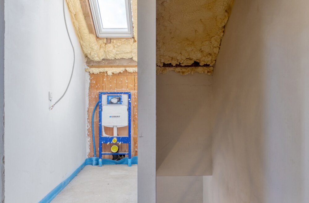 riante-woning-met-6-slaapkamers-en-veel-parkeergelegenheid038.jpg