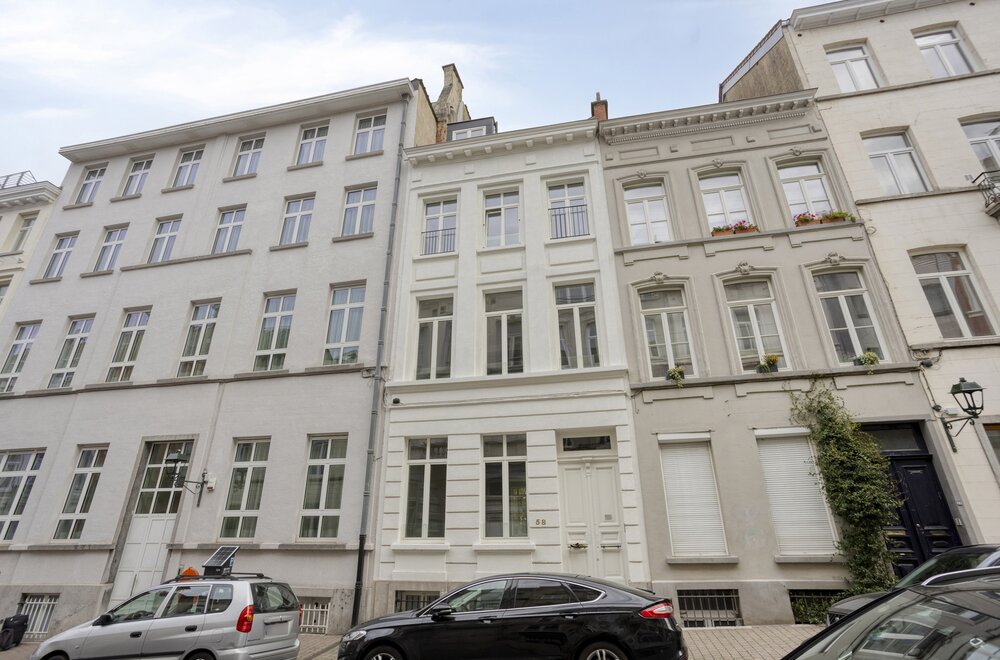 stijlvol-gerenoveerd-duplex-appartement-met-terras020.jpg