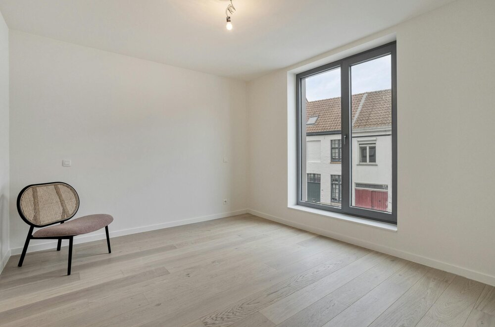 stijlvol-huis-te-centrum-brugge-met-3-slaapkamers-en-garage009.jpg