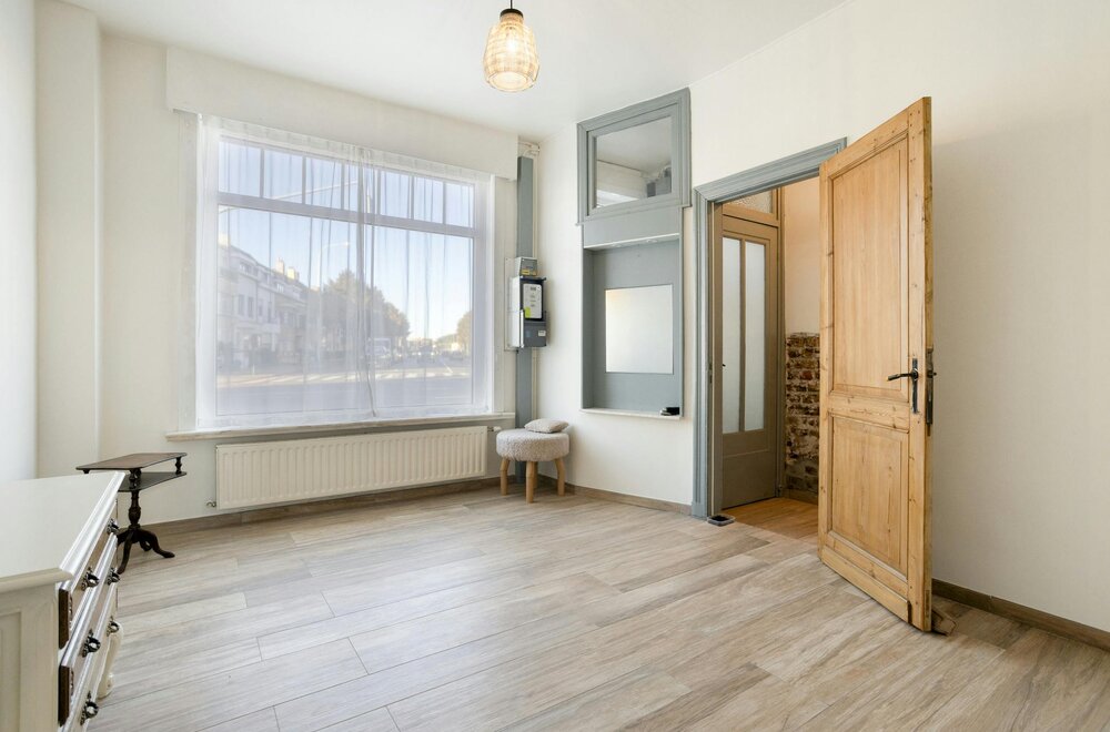 gerenoveerd-huis-met-4-slaapkamers-te-koop-in-blankenberge002.jpg
