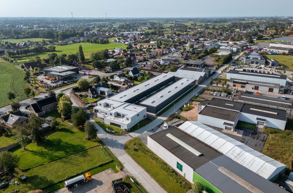 nieuwbouw-kmo-unit-vlakbij-de-n32-en-het-centrum-van-zedelgem007.jpg