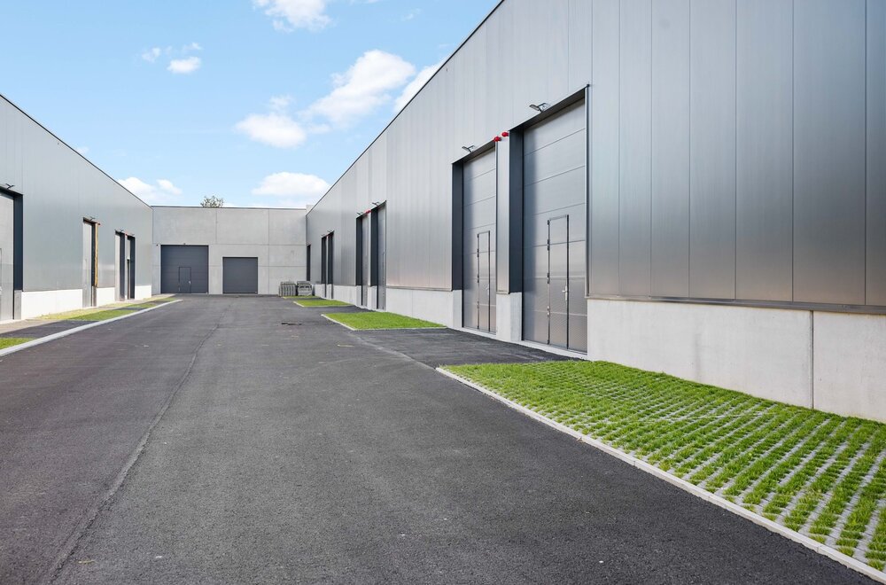 nieuwbouw-kmo-unit-vlakbij-de-n32-en-het-centrum-van-zedelgem011.jpg