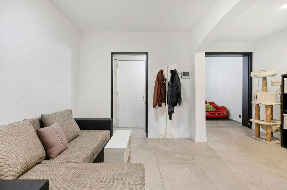 gelijkvloersappartement-met-1-slaapkamer-en-tuin-te-koop-in-hoboken002.jpg