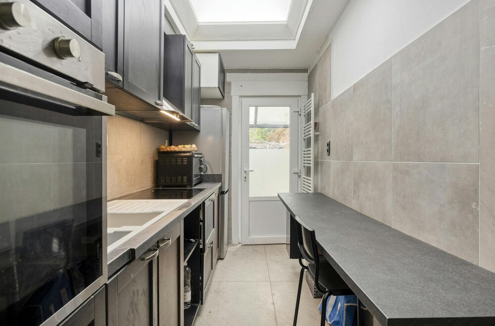 gelijkvloersappartement-met-1-slaapkamer-en-tuin-te-koop-in-hoboken005.jpg