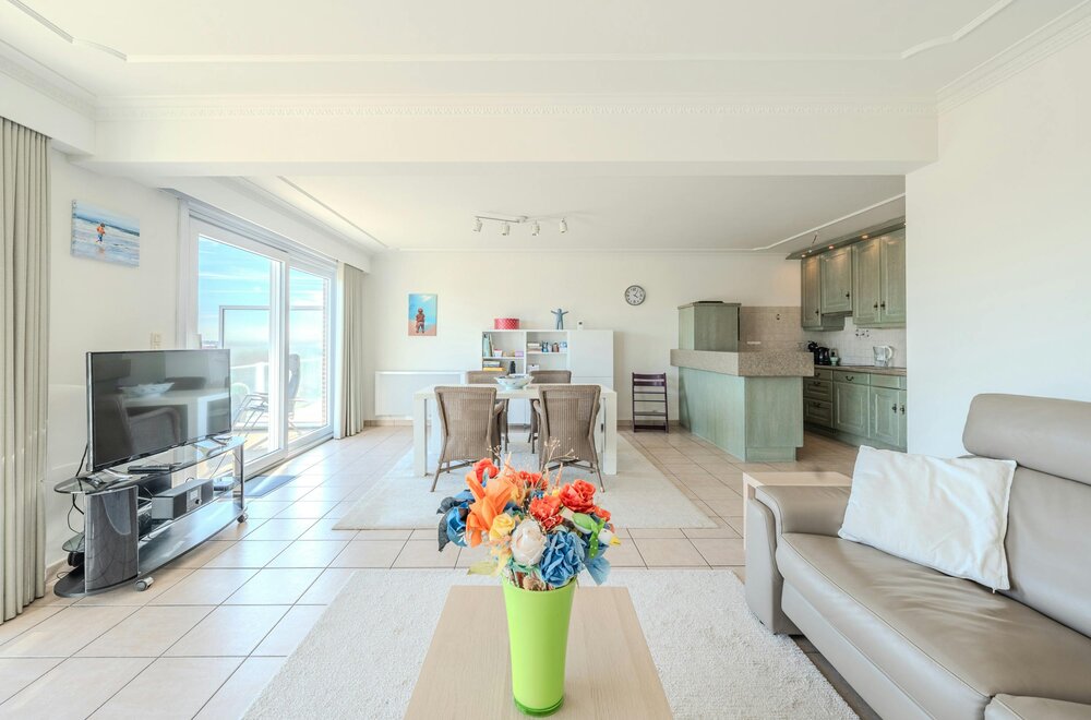 ruim-appartement-met-zonneterras-en-zicht-op-het-park-003.jpg