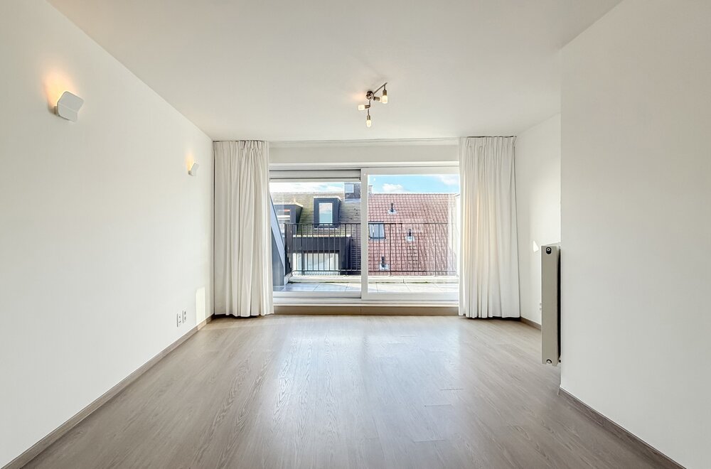 licht-en-modern-duplexappartement-met-zuidgericht-terras-002.jpg